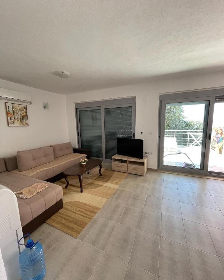 Apartman Ail 2 Ulcinj Exteriér fotografie