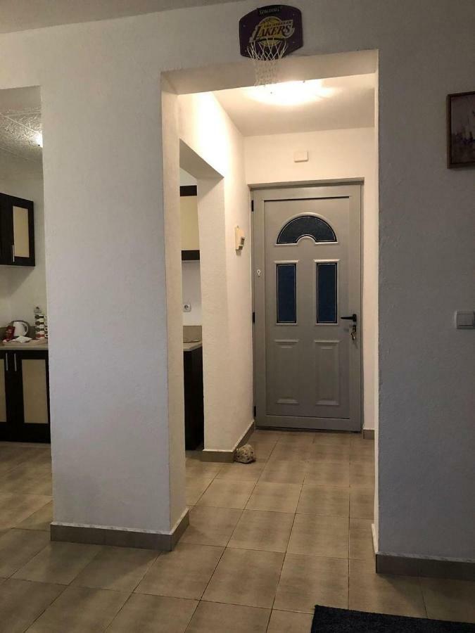 Apartman Ail 2 Ulcinj Exteriér fotografie